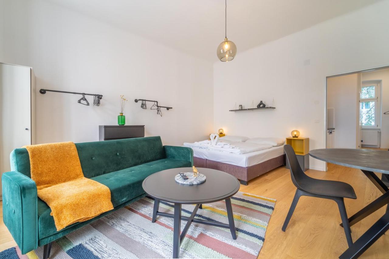 Sibylle I Levestate Apartment Wina Bagian luar foto
